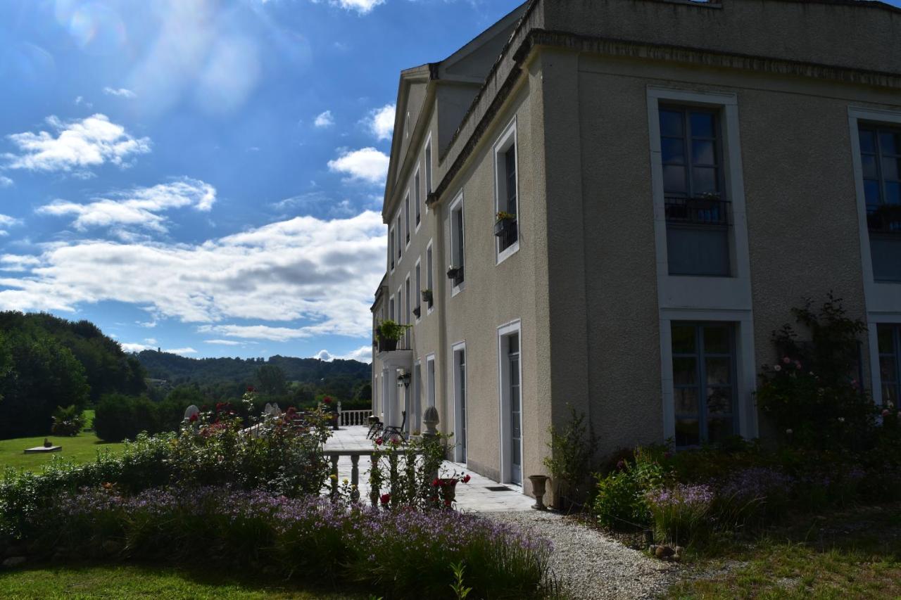 Chateau Roquehort Avec Ev Recharge Point 22Kw Monein Exterior photo