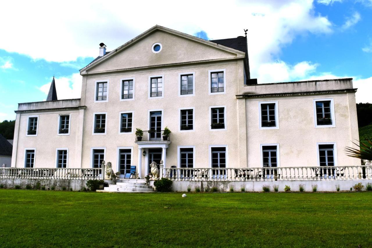 Chateau Roquehort Avec Ev Recharge Point 22Kw Monein Exterior photo